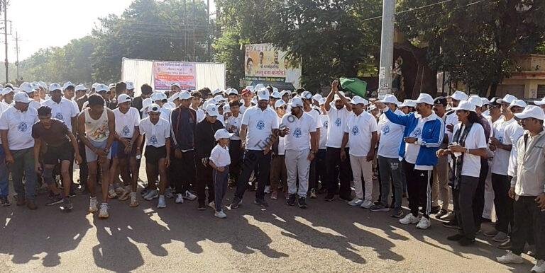 न्याय का उत्सव: नीमच में ‘रन फॉर जस्टिस’ मैराथन में उमड़ा शहर, कानूनी जागरूकता का संदेश